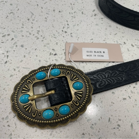 Most Wanted Black Leather Tooled Belt Round Turquoise Stone Buckle NEW Medium - Picture 7 of 10